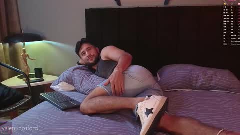 Valentino online show from September 18, 6:32 pm