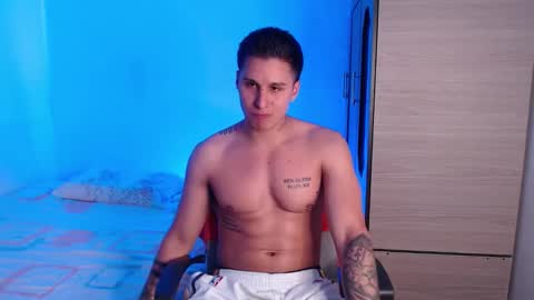 Snapshot of valentinosex_1 chatting on October 5, 8:07 pm VALENTINO online show from October 5, 8:07 pm