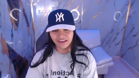 valeri_harpers4 online show from September 15, 1:22 pm