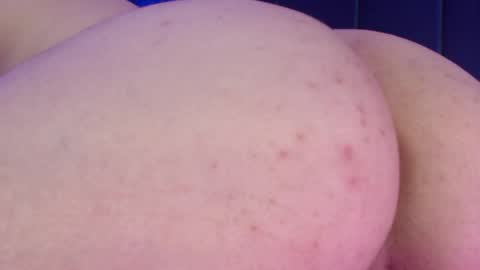 Snapshot of valeri_sotoo chatting on May 9, 1:27 pm valeri_sotoo online show from May 9, 1:27 pm