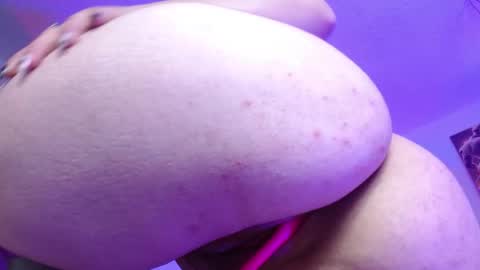 Snapshot of valeri_sotoo chatting on May 15, 2:24 pm valeri_sotoo online show from May 15, 2:24 pm