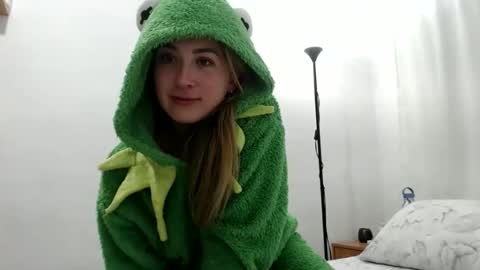   online show from November 12, 2:34 am