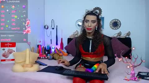 ...VALERIA DIR... online show from October 14, 8:09 pm