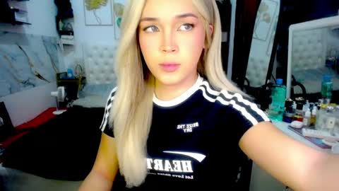 Snapshot of valeria_nikia chatting on May 9, 11:48 am VALERIA online show from May 9, 11:48 am