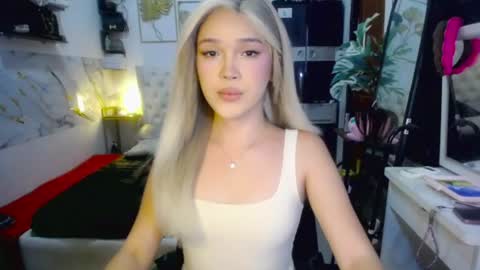 Snapshot of valeria_nikia chatting on July 25, 12:25 pm VALERIA online show from July 25, 12:25 pm