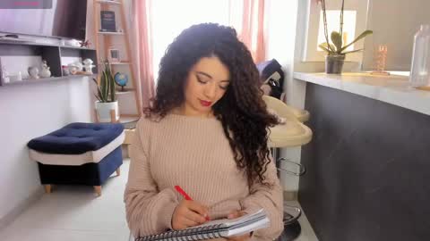 Snapshot of valeria_rosses chatting on April 21, 4:45 pm Valeria online show from April 21, 4:45 pm