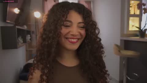 Snapshot of valeria_rosses chatting on June 16, 6:54 pm Valeria online show from June 16, 6:54 pm