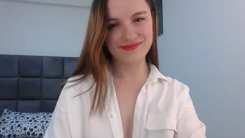 valeriafrannco online show from February 9, 6:33 am