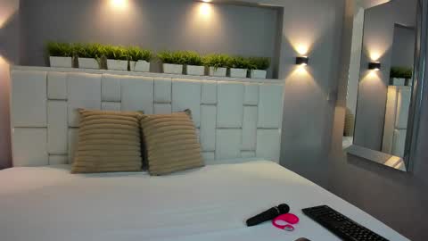 ValeriaGarciax online show from November 11, 12:05 pm