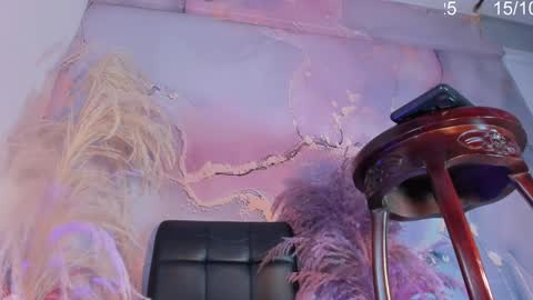 Snapshot of valeriaqueents chatting on October 15, 1:44 pm online show from October 15, 1:44 pm