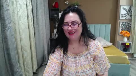 valeriasmiths online show from May 31, 5:59 am
