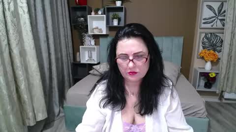 valeriasmiths online show from June 9, 5:41 am