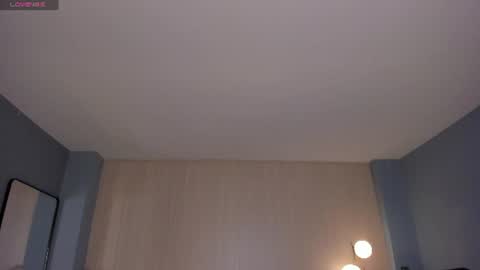 Snapshot of valeriavelvet chatting on June 27, 11:59 am Vale online show from June 27, 11:59 am