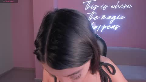 Snapshot of valeriavelvet chatting on July 30, 11:53 am Vale online show from July 30, 11:53 am