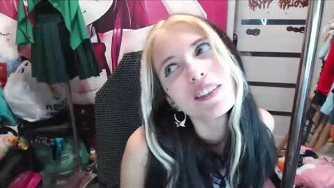 ValeriaXKiss online show from December 3, 8:40 pm