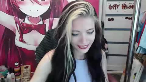 ValeriaXKiss online show from May 5, 2:36 pm