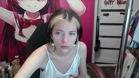 ValeriaXKiss online show from May 14, 12:50 am