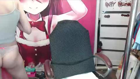 ValeriaXKiss online show from May 18, 12:51 am