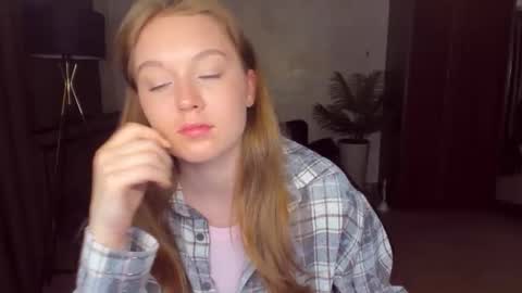 ValeriCherry online show from May 26, 2:46 pm
