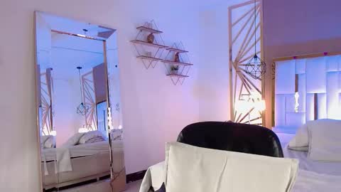 Valerie  online show from February 7, 6:28 am