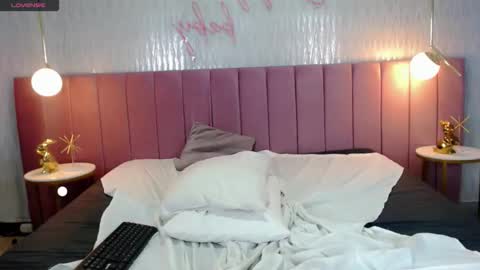 Valerie  online show from February 28, 7:26 pm