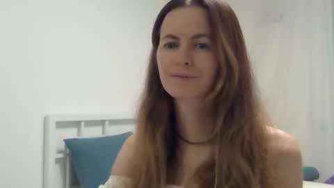 Snapshot of valerie_rose777 chatting on November 10, 8:30 pm valerie_rose777 online show from November 10, 8:30 pm