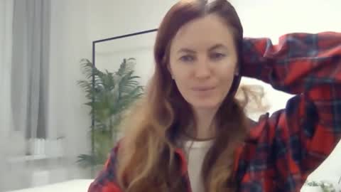 Snapshot of valerie_rose777 chatting on December 4, 8:50 pm valerie_rose777 online show from December 4, 8:50 pm