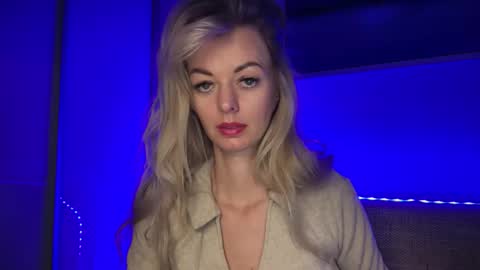 Valerie  online show from May 12, 10:45 am