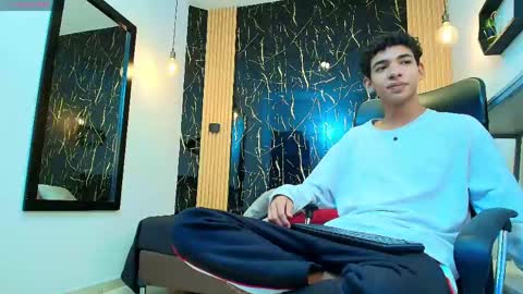 VALERIO  online show from April 30, 3:13 am
