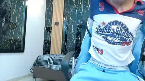 VALERIO  online show from June 7, 2:37 am