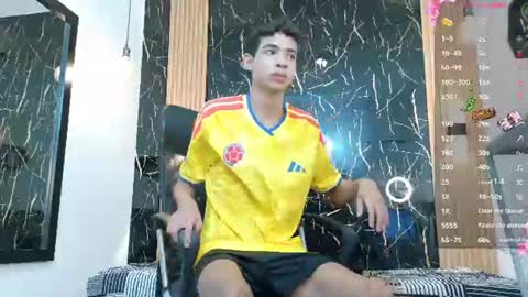 Snapshot of valerihot_1 chatting on June 18, 3:07 am VALERIO online show from June 18, 3:07 am