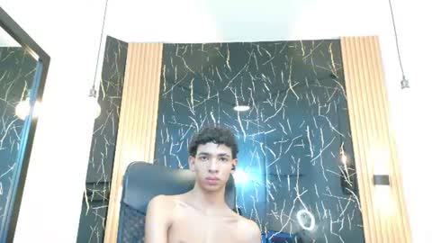 Snapshot of valerihot_1 chatting on July 27, 3:24 am VALERIO online show from July 27, 3:24 am