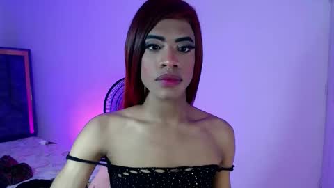 Snapshot of valerin_foxts chatting on May 15, 11:06 am valerin_foxts online show from May 15, 11:06 am