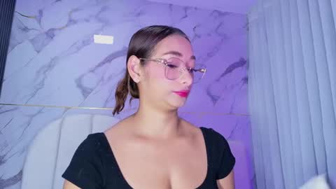 Valeryn online show from May 27, 3:03 am