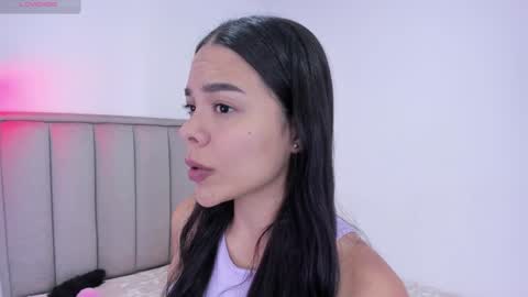 Snapshot of valery__nova chatting on January 13, 3:23 am Cris online show from January 13, 3:23 am