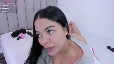 Snapshot of valery__nova chatting on February 16, 8:11 pm Cris online show from February 16, 8:11 pm