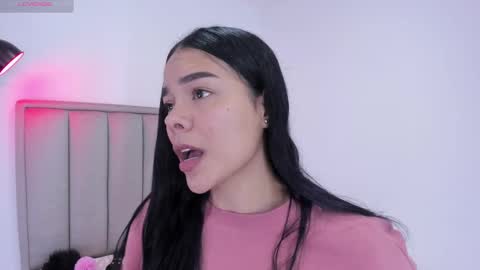 Snapshot of valery__nova chatting on February 23, 1:42 pm Cris online show from February 23, 1:42 pm