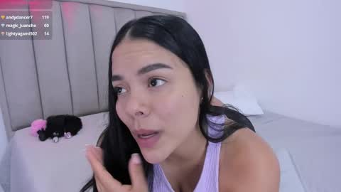 Snapshot of valery__nova chatting on March 1, 12:39 am Cris online show from March 1, 12:39 am