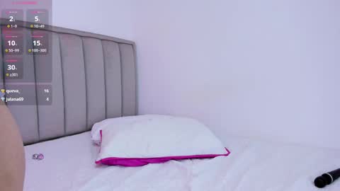 Snapshot of valery__nova chatting on September 13, 12:43 am Cris online show from September 13, 12:43 am