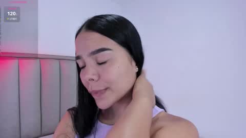 Snapshot of valery__nova chatting on September 25, 2:37 am Cris online show from September 25, 2:37 am