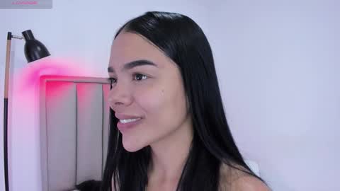 Snapshot of valery__nova chatting on November 28, 5:04 pm Cris online show from November 28, 5:04 pm