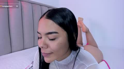 Snapshot of valery__nova chatting on May 8, 2:44 pm Cris online show from May 8, 2:44 pm