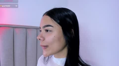 Snapshot of valery__nova chatting on May 26, 4:47 pm Cris online show from May 26, 4:47 pm