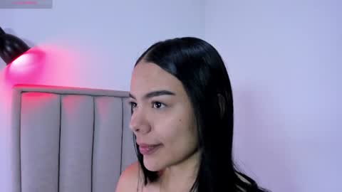Snapshot of valery__nova chatting on July 23, 11:41 am Cris online show from July 23, 11:41 am