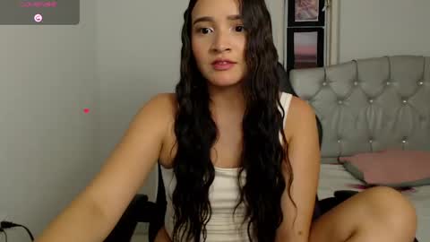 Snapshot of valery_alejo chatting on June 6, 5:12 am valeria online show from June 6, 5:12 am