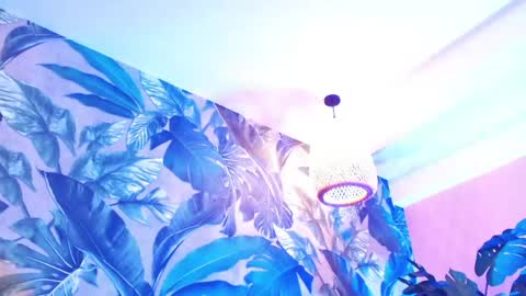 Snapshot of valery_blush chatting on May 16, 10:36 am valery_blush online show from May 16, 10:36 am