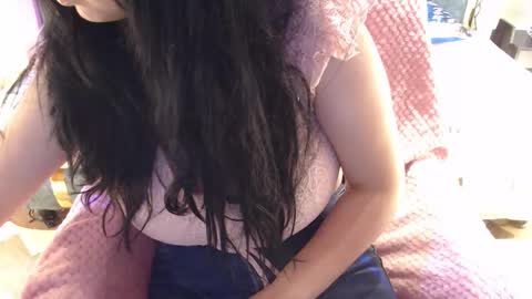 valery cute 18 online show from December 16, 11:59 am