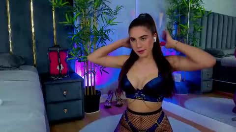 Snapshot of valery_evann chatting on June 16, 6:21 pm Valery online show from June 16, 6:21 pm