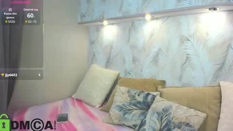 Snapshot of valery_grand chatting on July 27, 9:27 am Valery online show from July 27, 9:27 am
