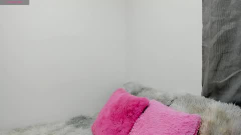 Snapshot of valery_kils chatting on April 25, 10:07 am VALERY online show from April 25, 10:07 am